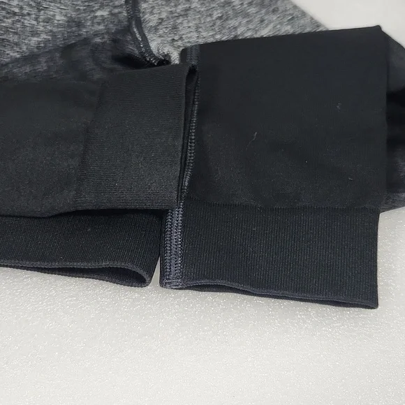 Gymshark Adapt Ombre Seamless LS Crop Top Black/Black Marl Small - Picture 7 of 11